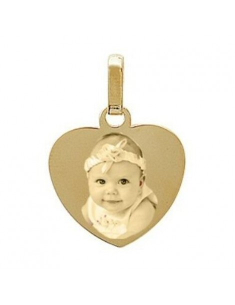 Gravure photo sur un pendentif coeur Plaqué or